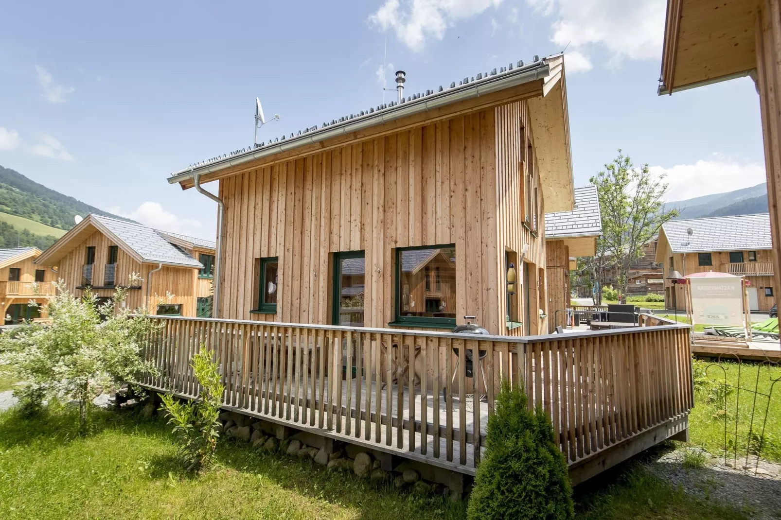 Kreischberg Chalets 4b-Buitenkant zomer