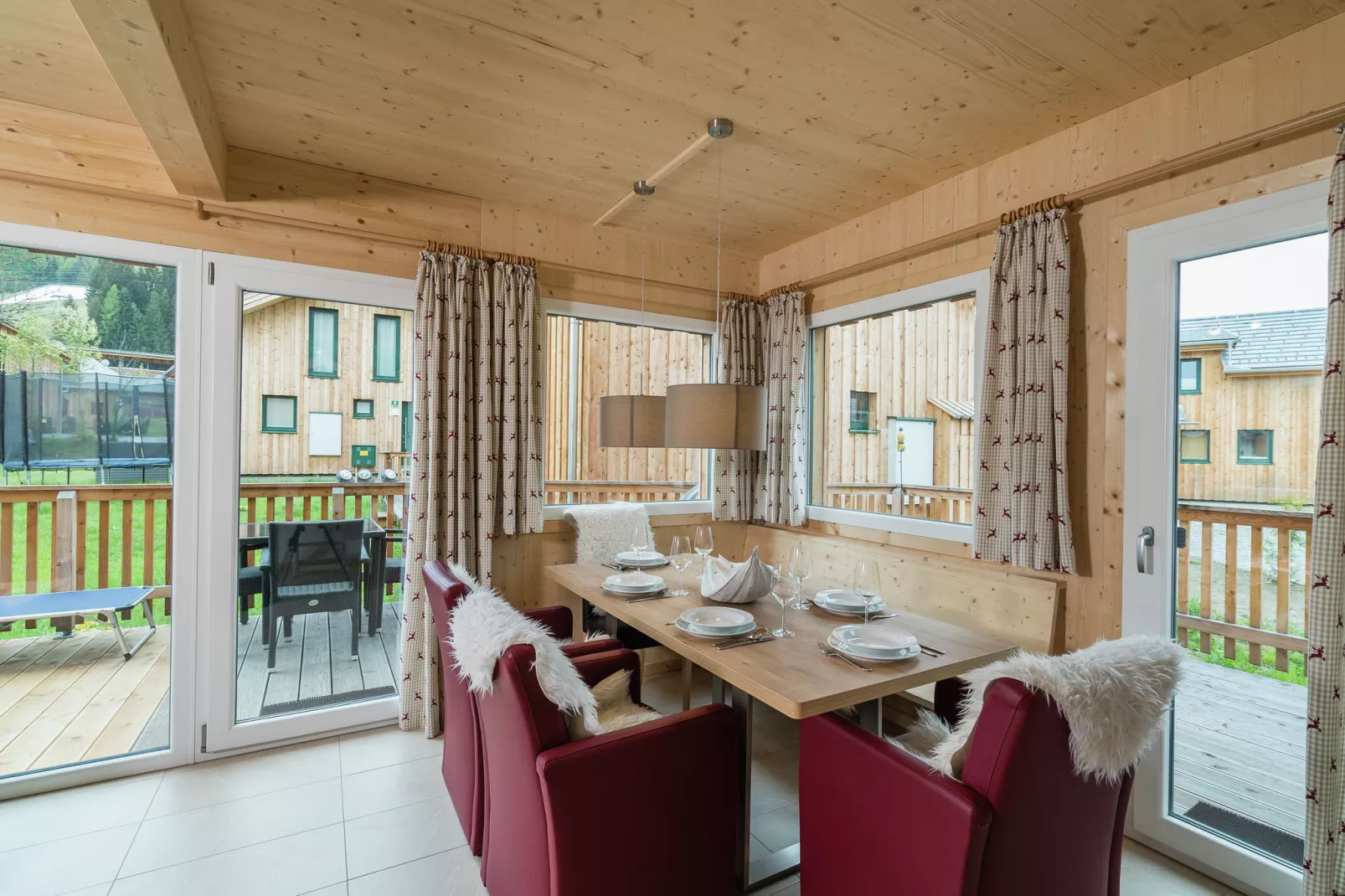 Kreischberg Chalets 4b-Eetkamer