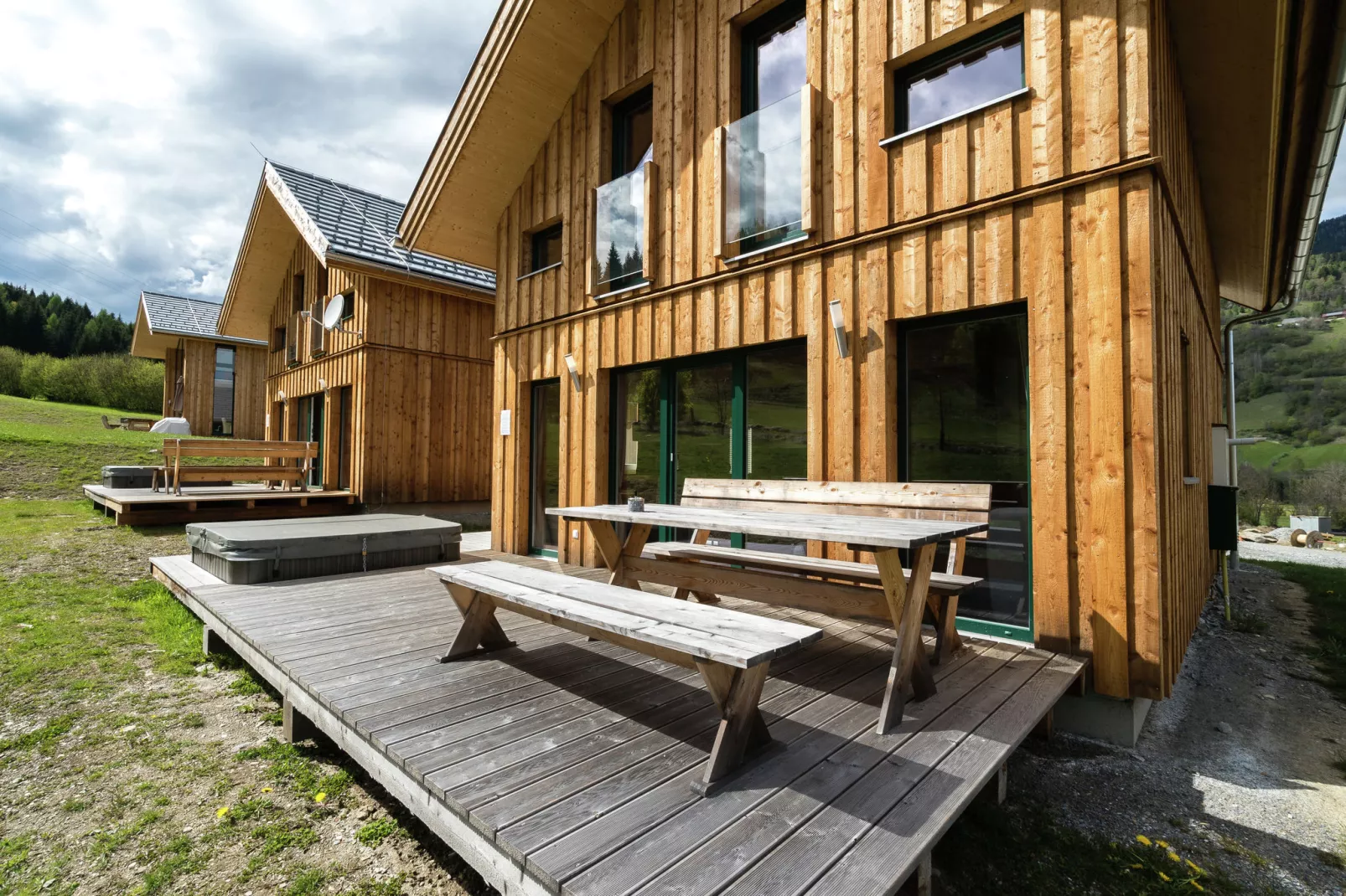 Kreischberg Chalets 25a-Buitenkant zomer