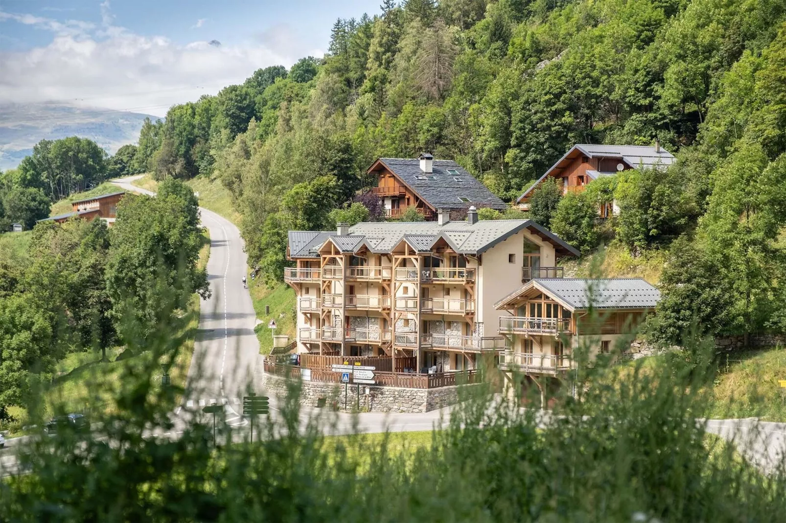 Chalets Les Amis 1-Buitenkant zomer