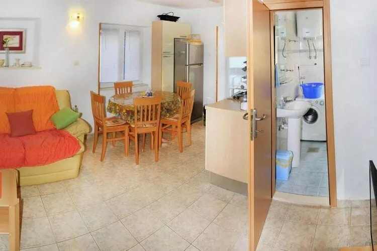 Apartment Brač - Two Bedroom Apartment with Terrace (A1) - (ST)-Binnen