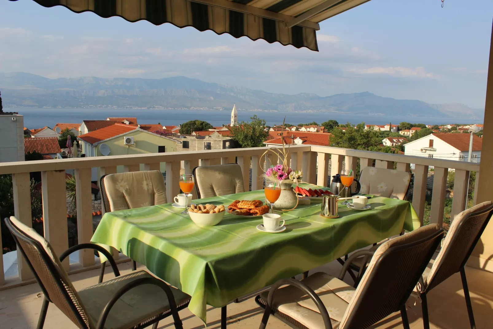 Apartments Sweet Life - Three-Bedroom Apartment with Terrace and Sea view (Renata) (ST)-Terras