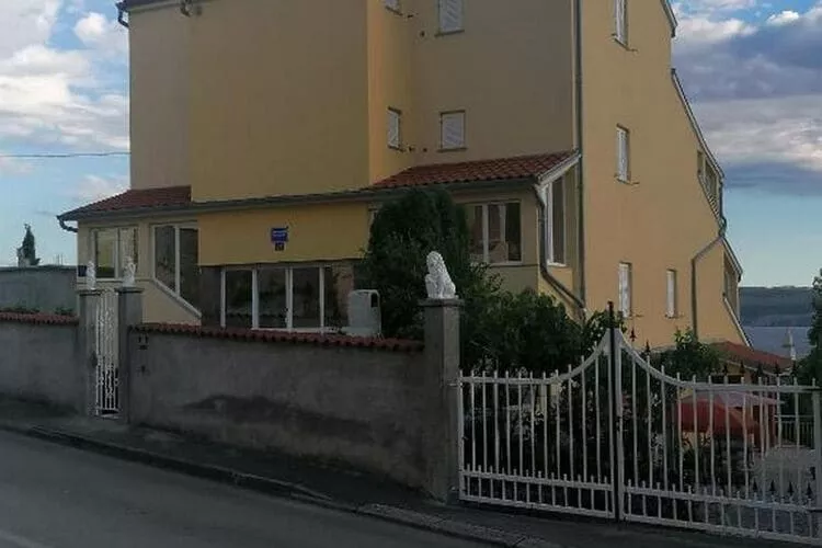 House Panorama - One Bedroom Apartment with Balcony and Sea View (Panoramahaus)-Buitenlucht