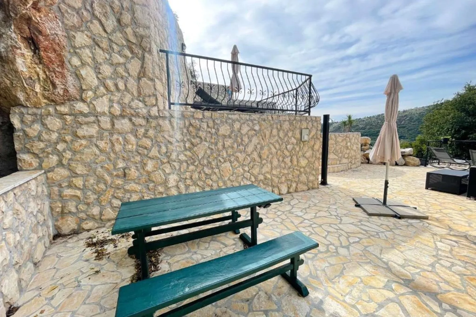 Holiday Home Paun-Terrasbalkon