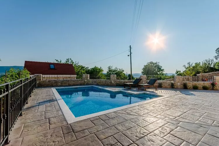 Holiday Home Rustic - Two Bedroom Holiday Home with Private Pool-Zwembad