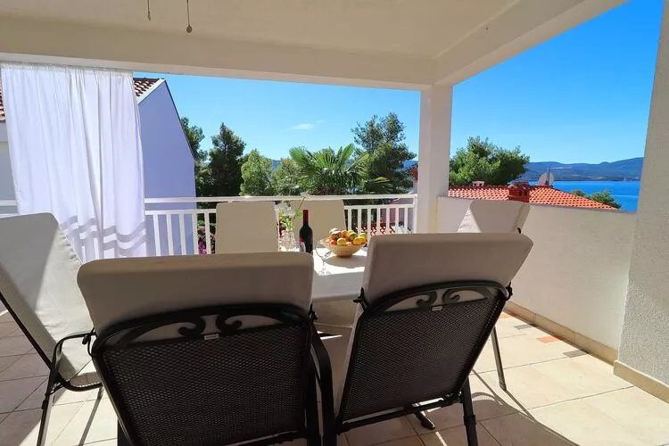 Apartments Mediterranean House - Two Bedroom Apartment with Terrace and Sea View-Terras