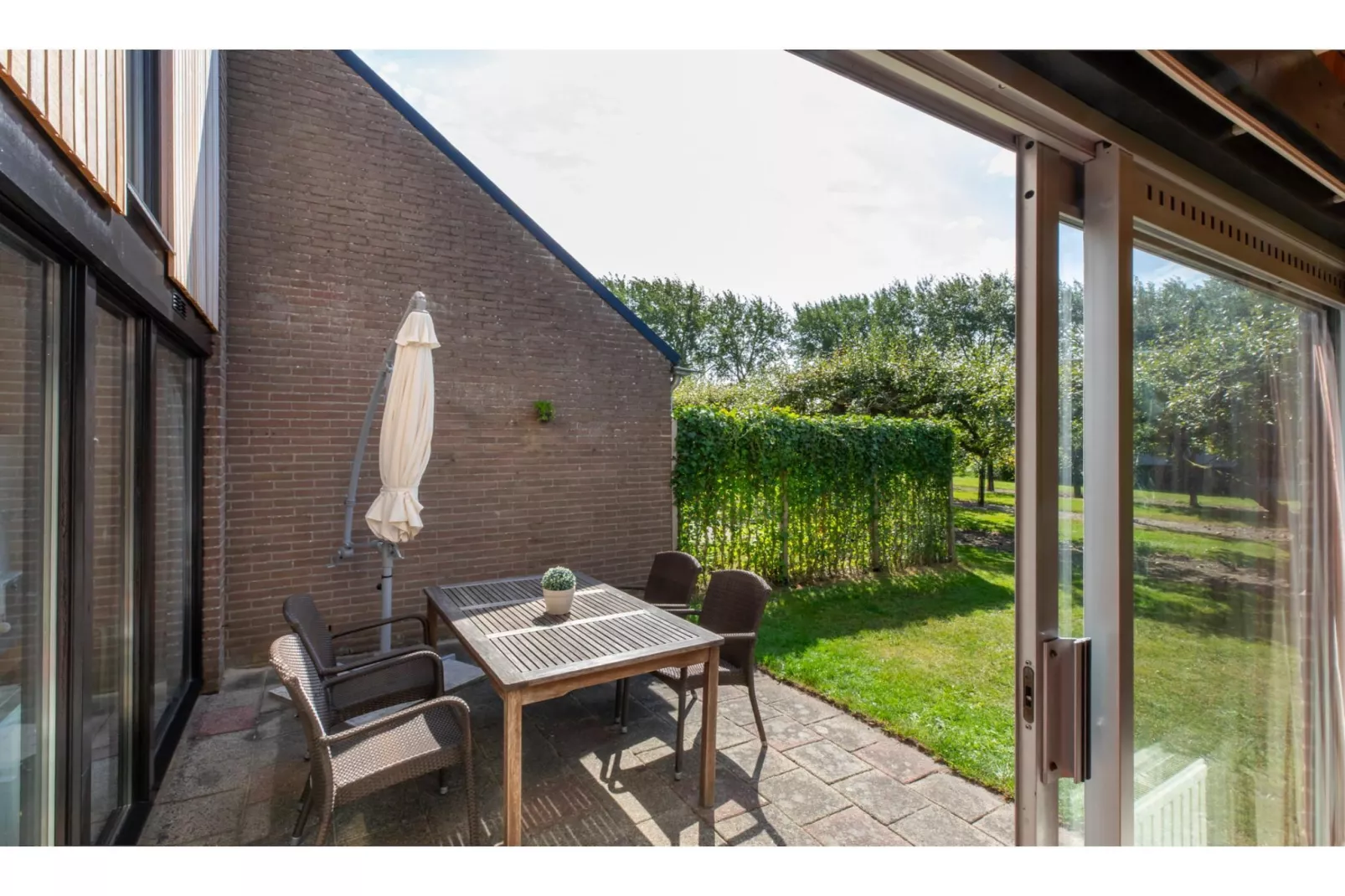 De Haaijmanweg 5  Burgh Haamstede 'Huisje 86'-Terrasbalkon