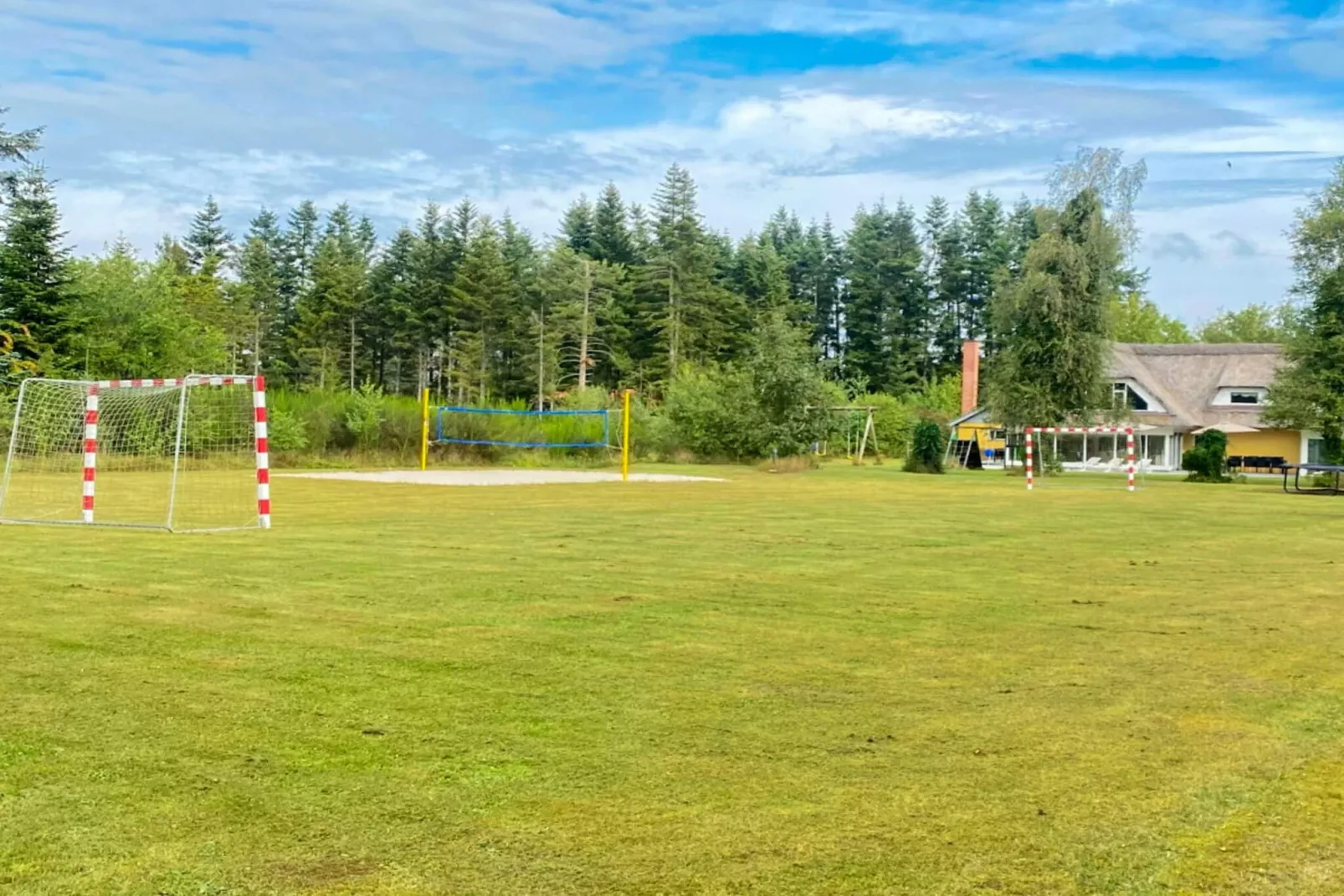 4 sterren vakantie huis in Karup J-Binnen