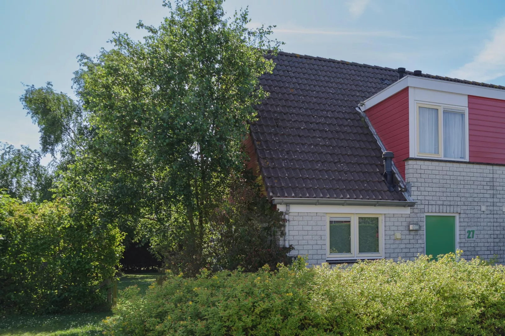 Villapark De Oesterbaai 27-Buitenkant zomer