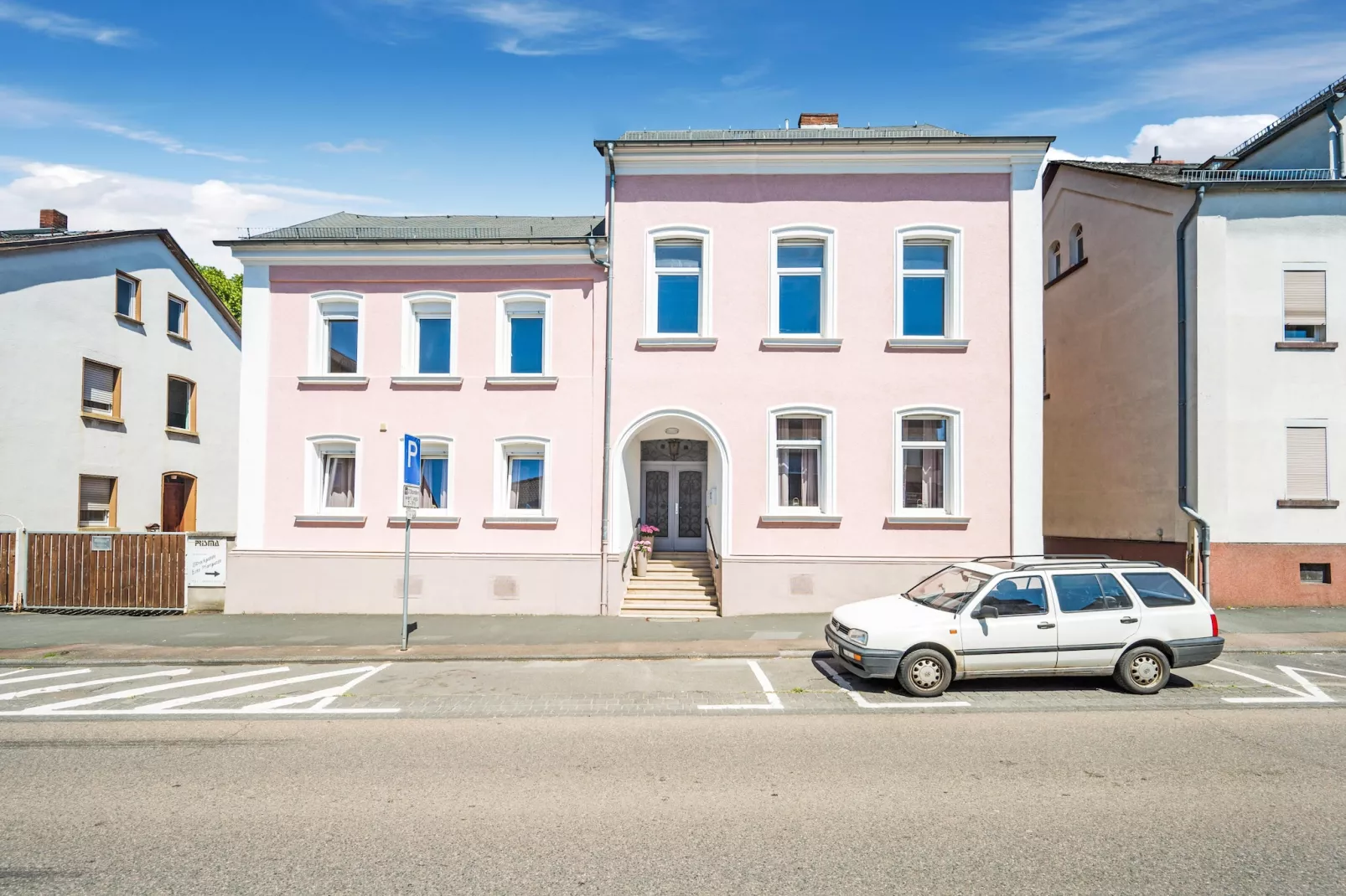 Ferienwohnung Bad Camberg im Taunus-Buitenkant zomer