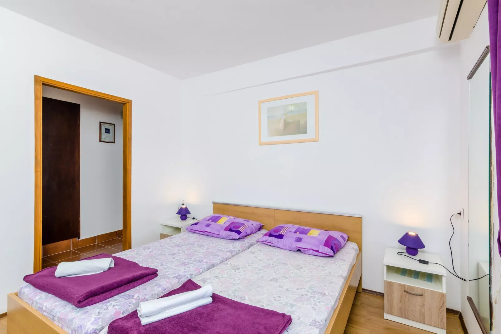 Apartments & Rooms Mihajica- Double or Twin Room with Balcony and Sea View