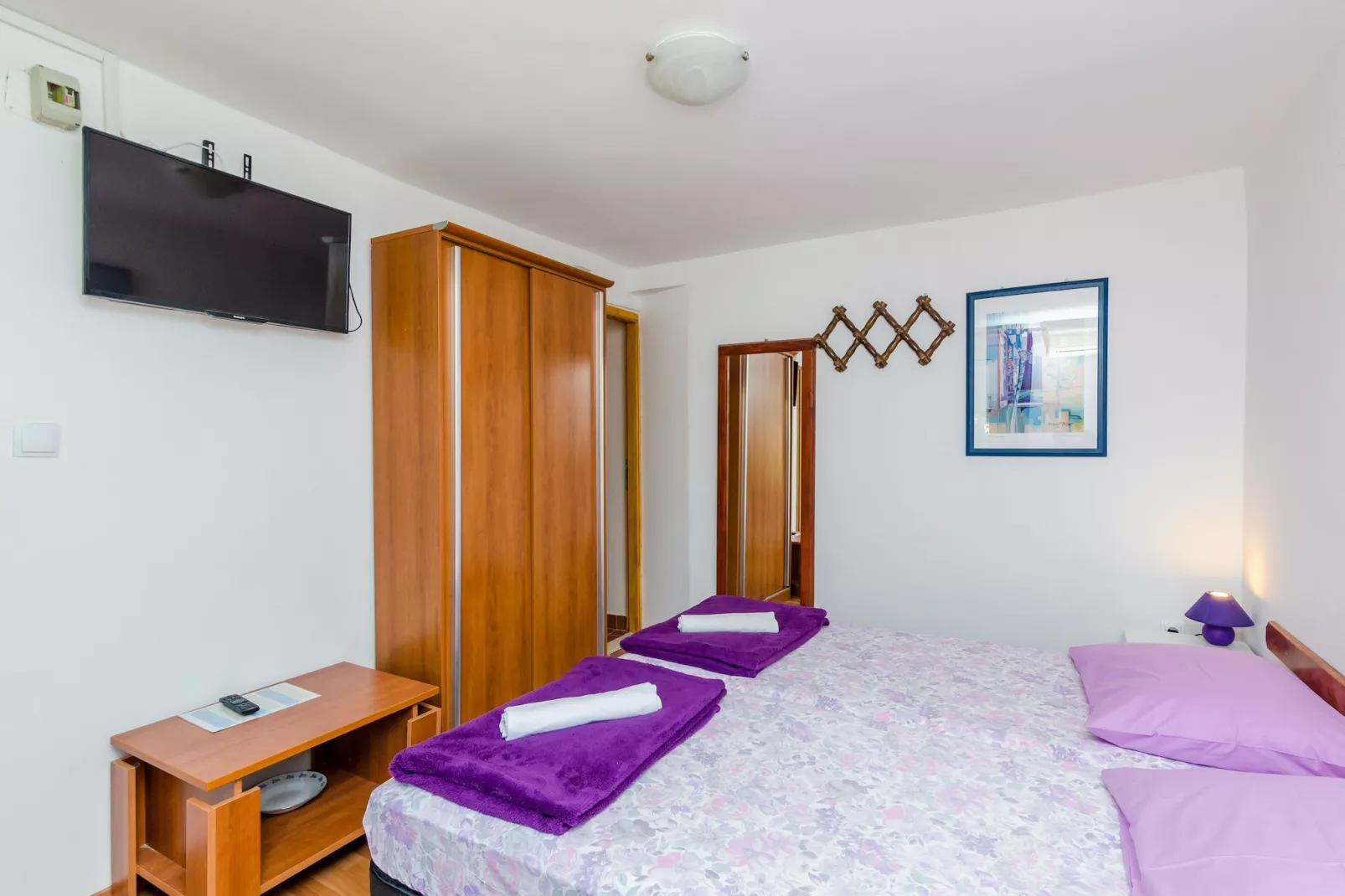 Apartments & Rooms Mihajica- Double or Twin Room with Balcony and Sea View