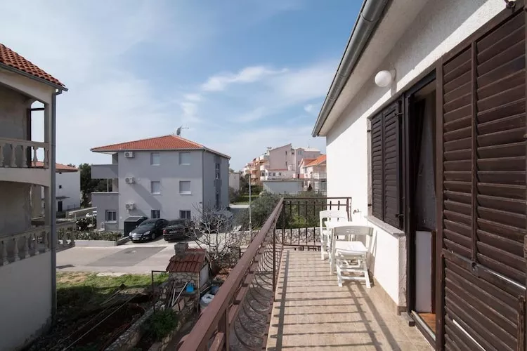 Apartments Fidelis - One Bedroom Apartment with Terrace and Garden View(1)-Terras