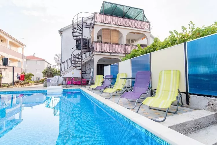 Apartments Fidelis - Two Bedroom Apartment with Terrace and Pool View(5)-Zwembad