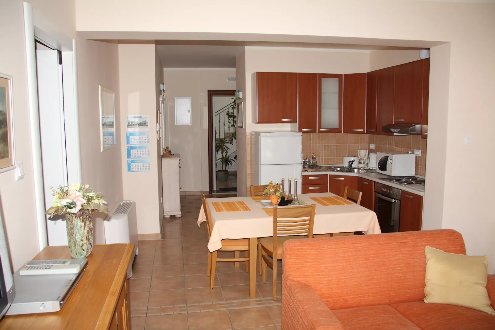 Villa Alegria Cavtat - Two Bedroom Apartment with Balcony and Sea View (Apartment B)-Eetkamer