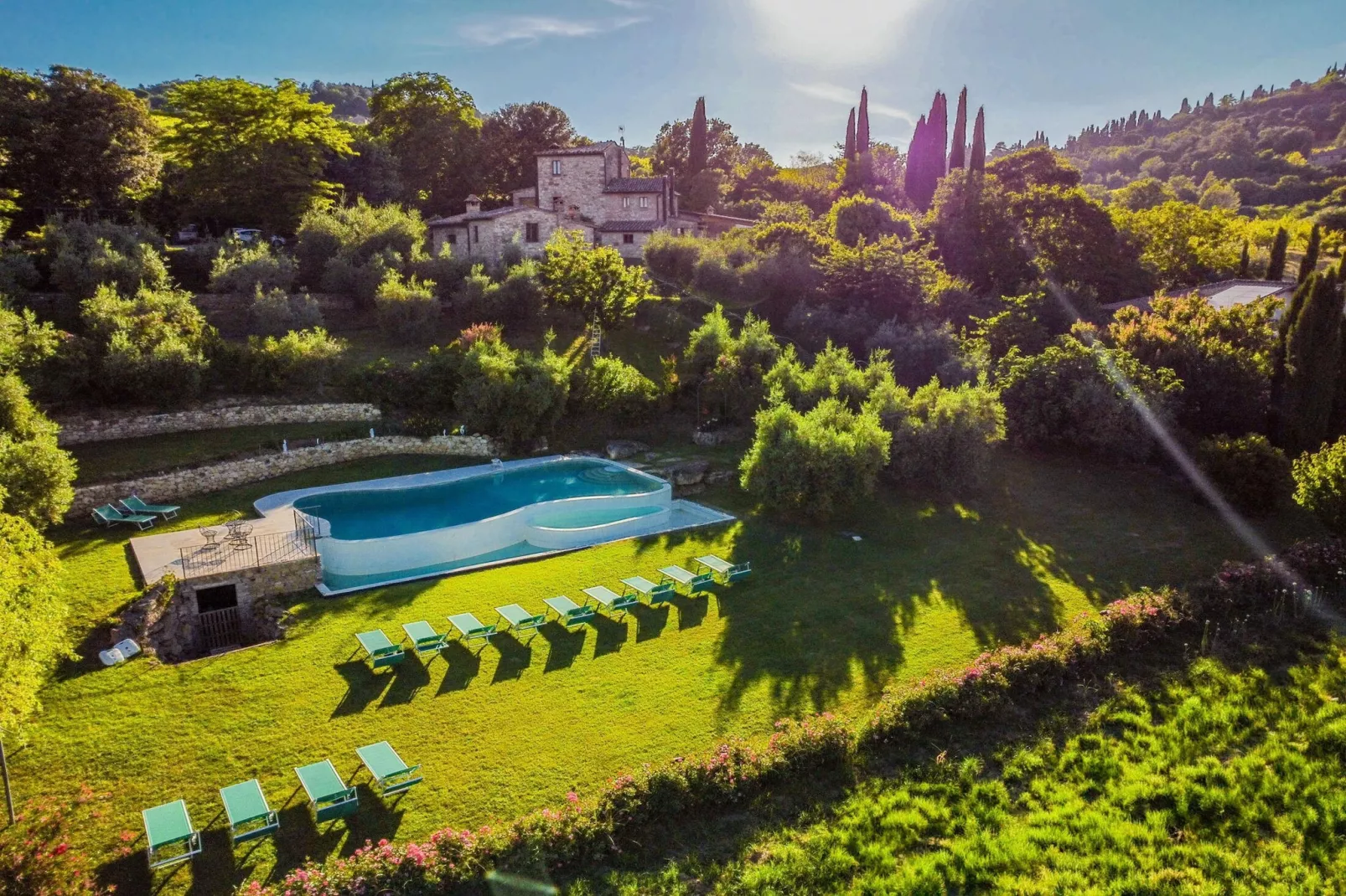 Villa Valardegna-Gebieden zomer 1km