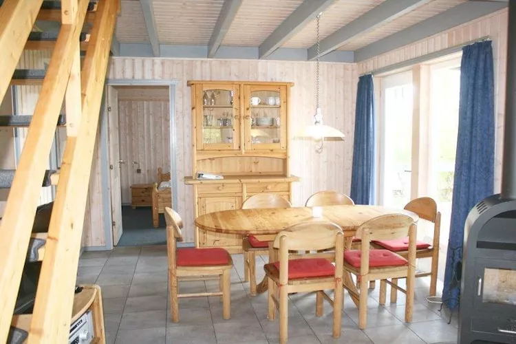 Ferienhaus Seeschwalbe-Classic 90 qm 42-Eetkamer