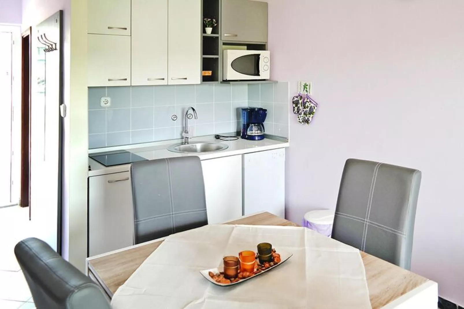 Apartments Lug Privlaka-A4 ca 40 qm with max 4 persons-Keuken