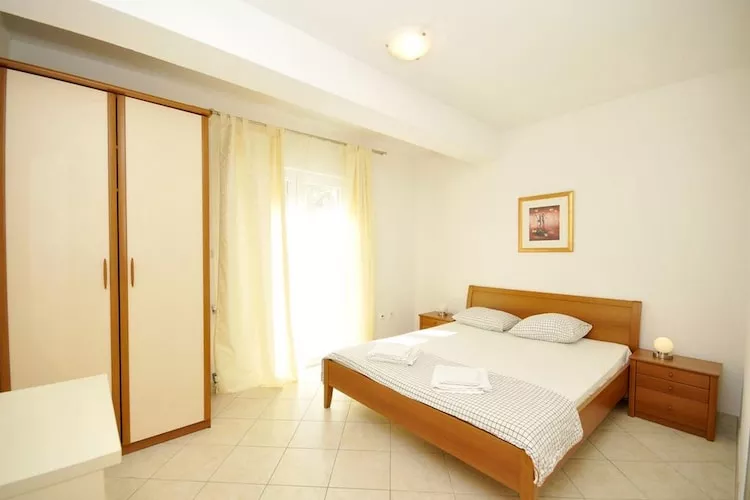 Apartments Villa Moonlight - Standard Two Bedroom Apartment with Large Terrace (Jenny)