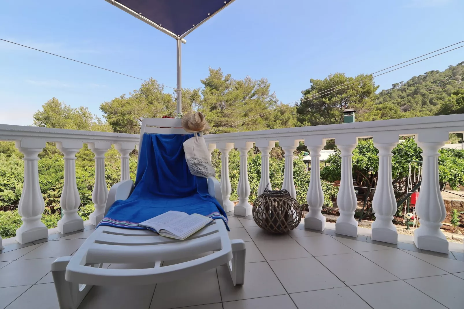 Apartments Villa Marijana - Comfort Two Bedroom Apartment with Terrace and Garden View (Marijana 2)-Terras