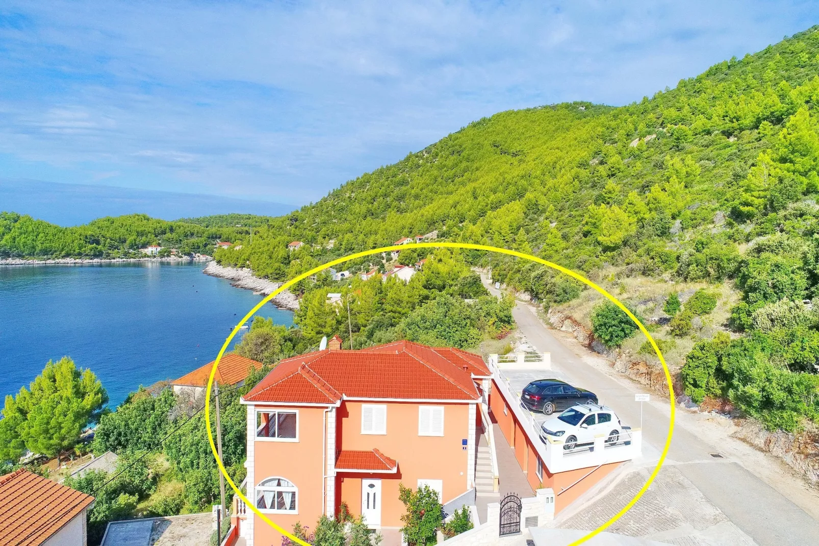 Holiday Home Adriatic View-Three Bedroom Apartment with Terrace and Sea View