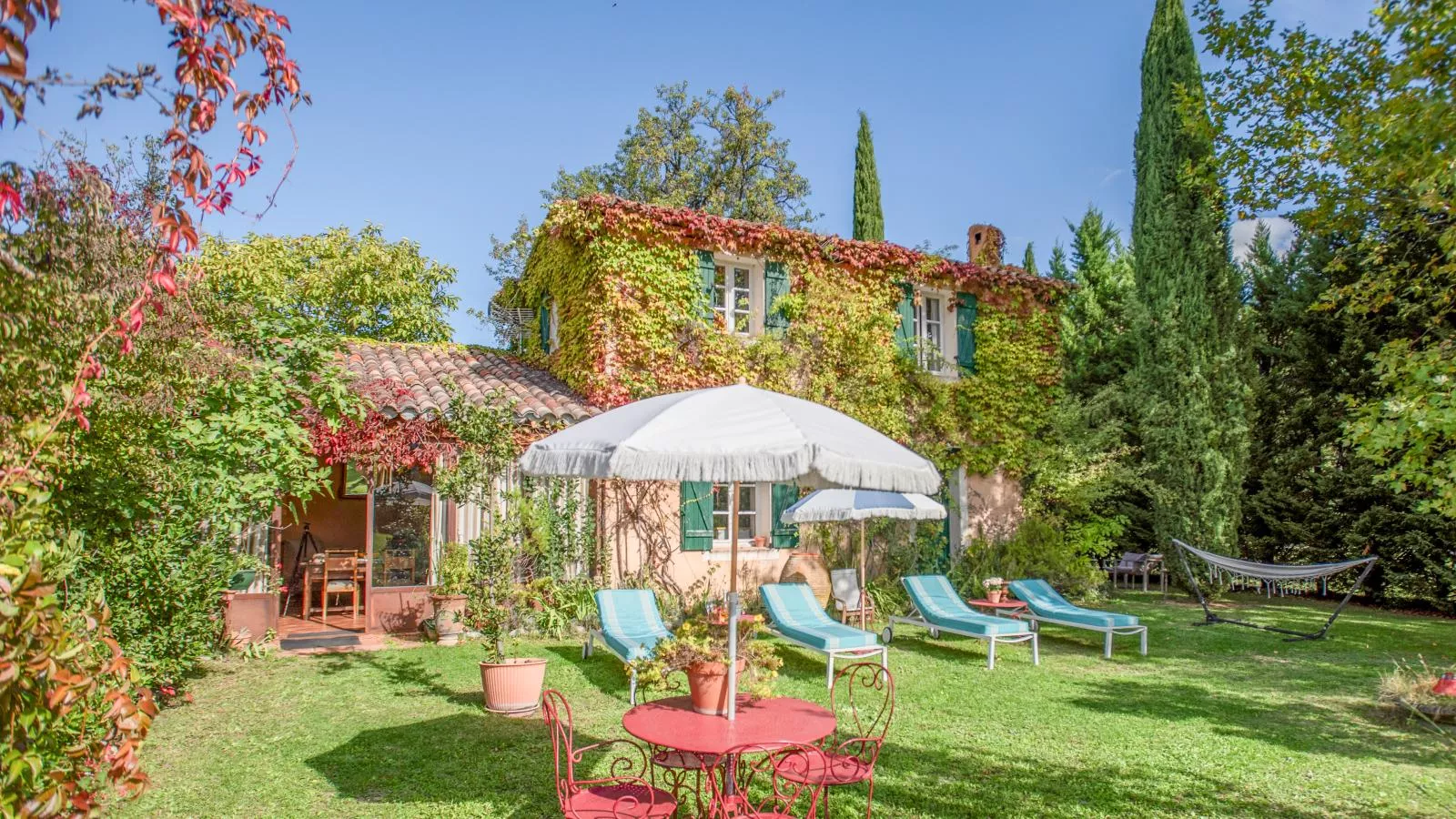 La petite maison de la ferme rose-Tuinen zomer