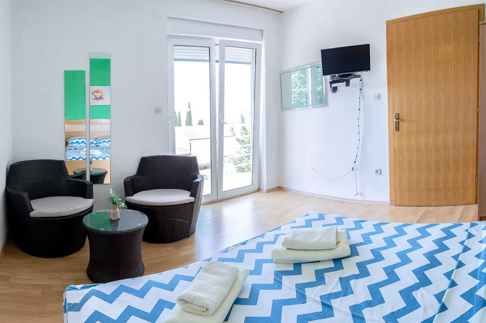 Apartments Smokvica - One Bedroom Apartment with Balcony with Sea View (Apartment 1)-Slaapkamer