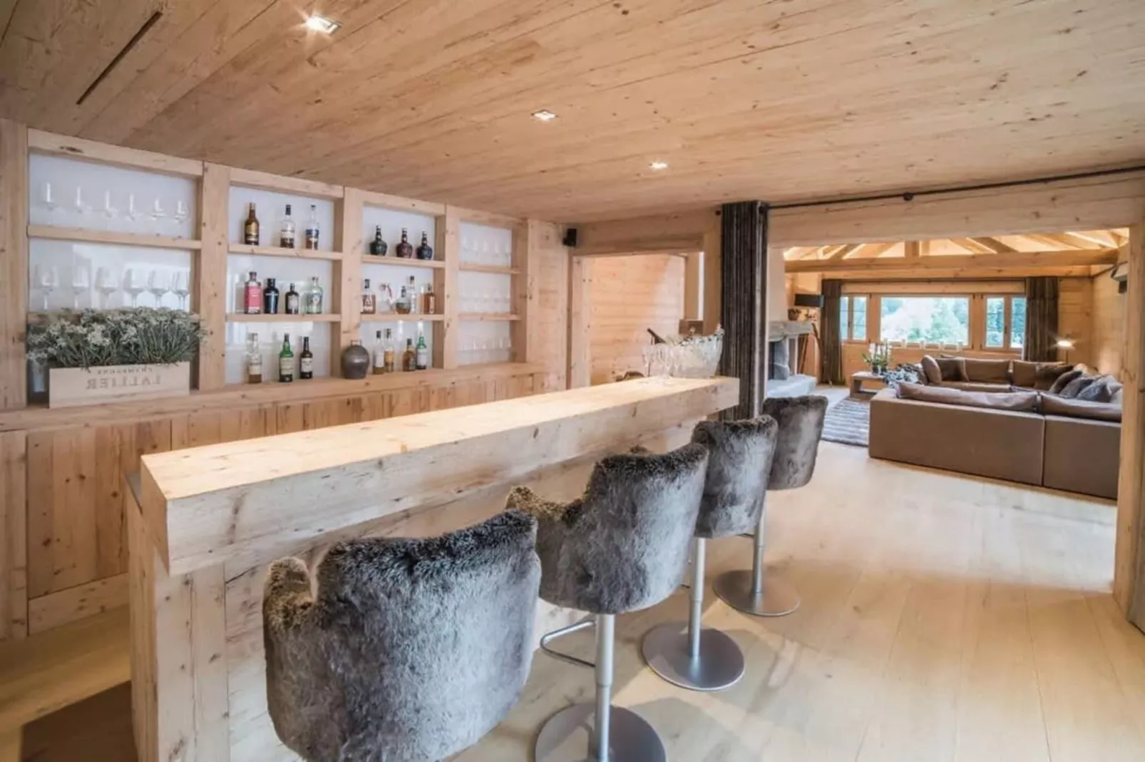 Super private Luxury Chalet with Hotel facilities-Faciliteiten