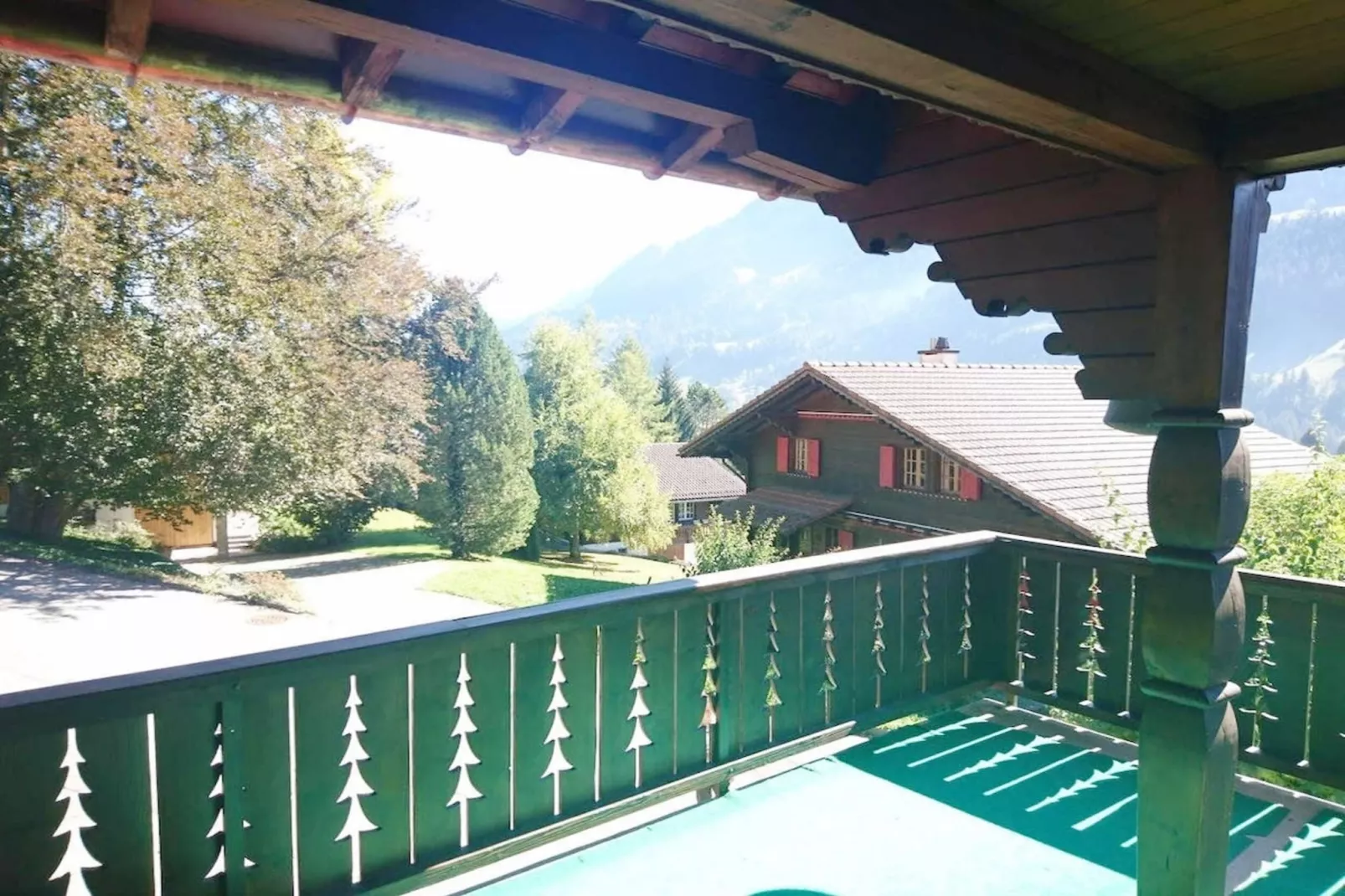 Cute Chalet with Breathtaking Views-Terrasbalkon