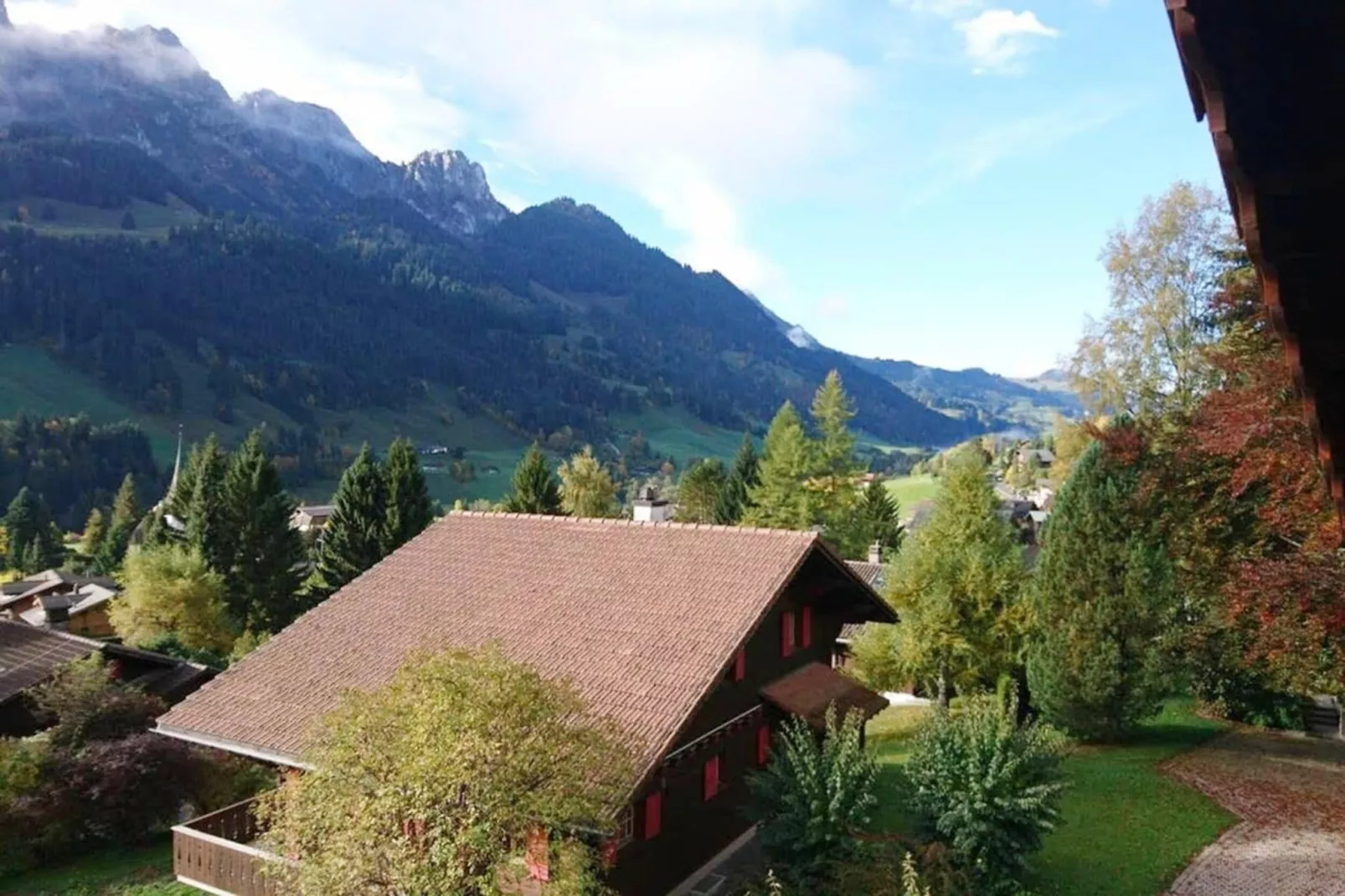 Cute Chalet with Breathtaking Views-Uitzicht zomer