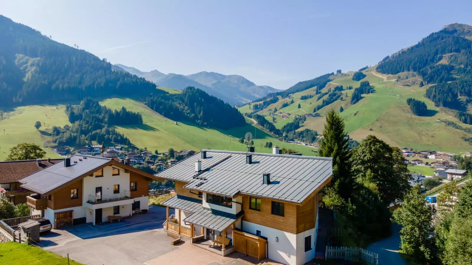 Traumlage Ski in - Ski out-Buitenkant zomer