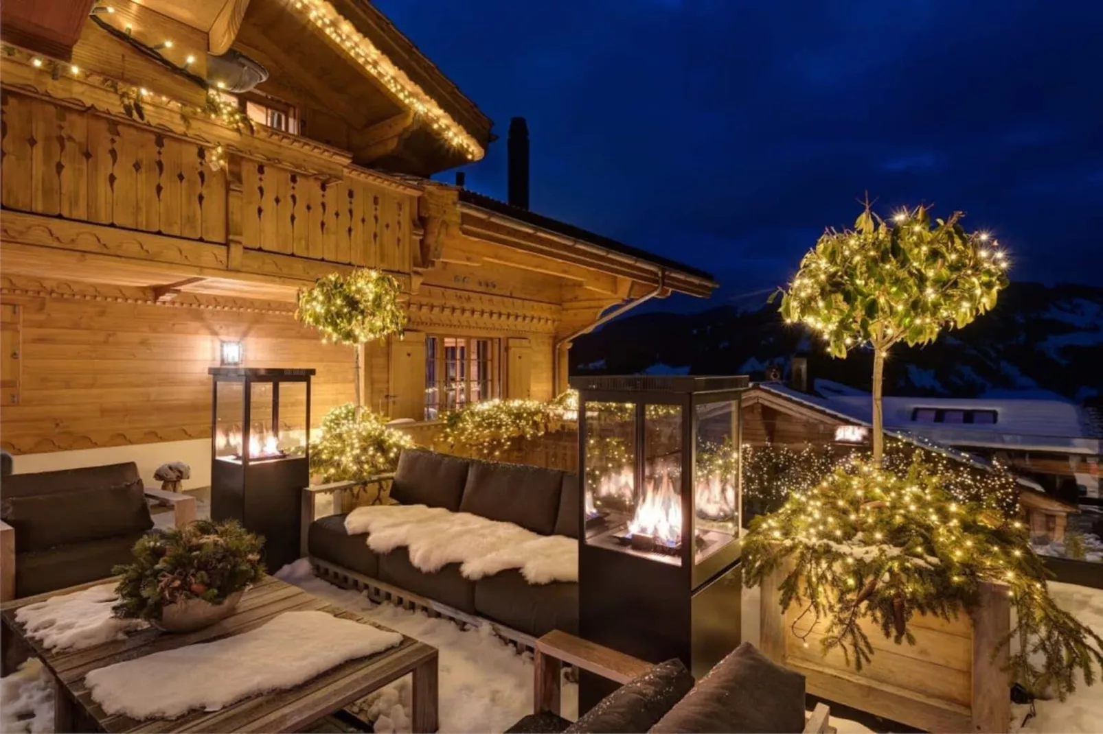 Private Pool & Spa Chalet with Stunning Views-Terrasbalkon