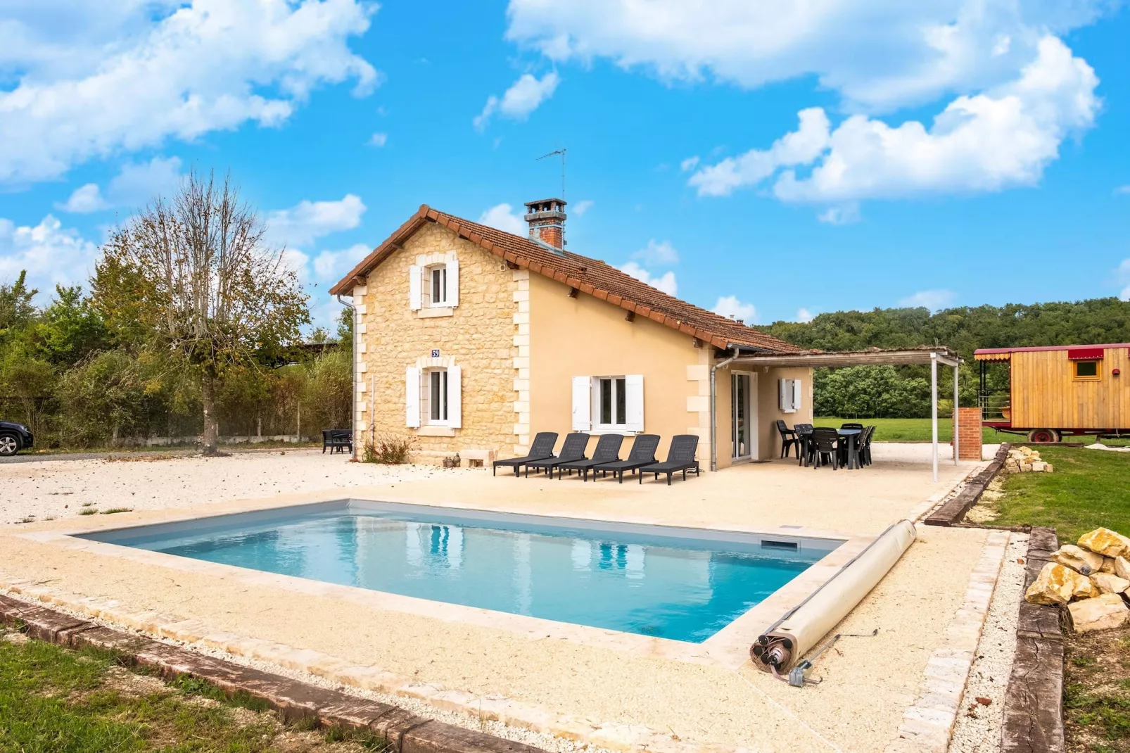 Maison typique vue sur le château d'Hautefort 8 pax