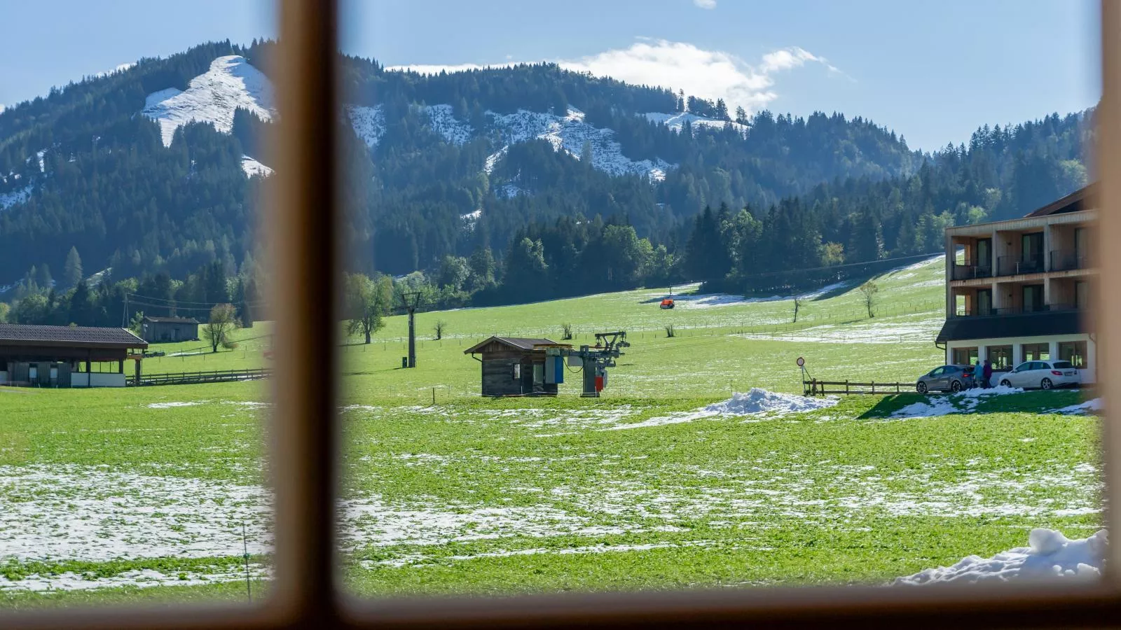 Maxima I - Ski in - Ski Out-Uitzicht zomer