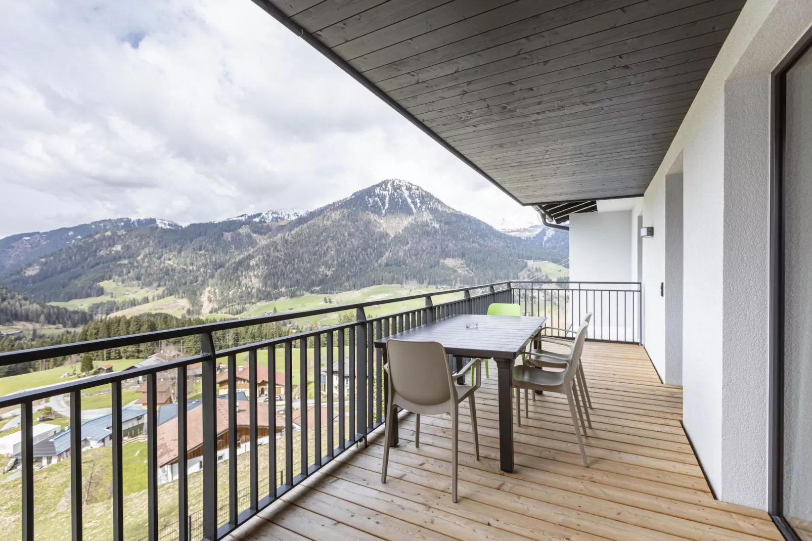 Hideaway Dachstein West 10-Terrasbalkon