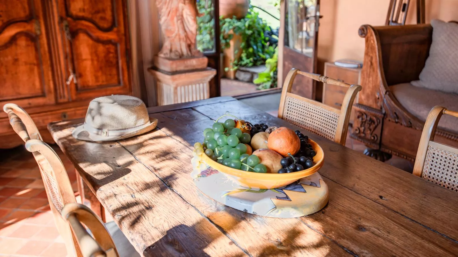 La petite maison de la ferme rose-Binnen