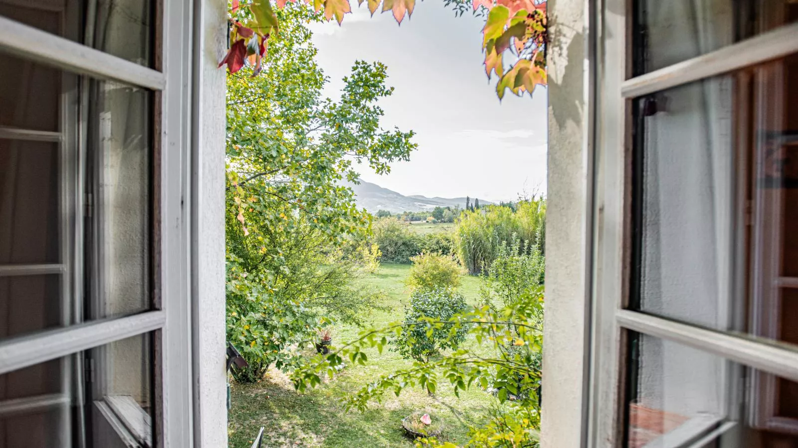 La petite maison de la ferme rose-Uitzicht zomer