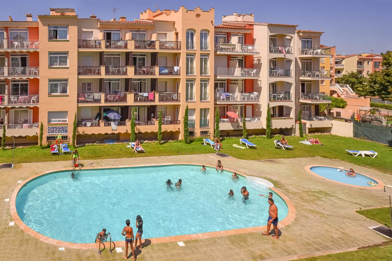 APARTAMENTOS COMTE D'EMPURIES C46-Zwembad