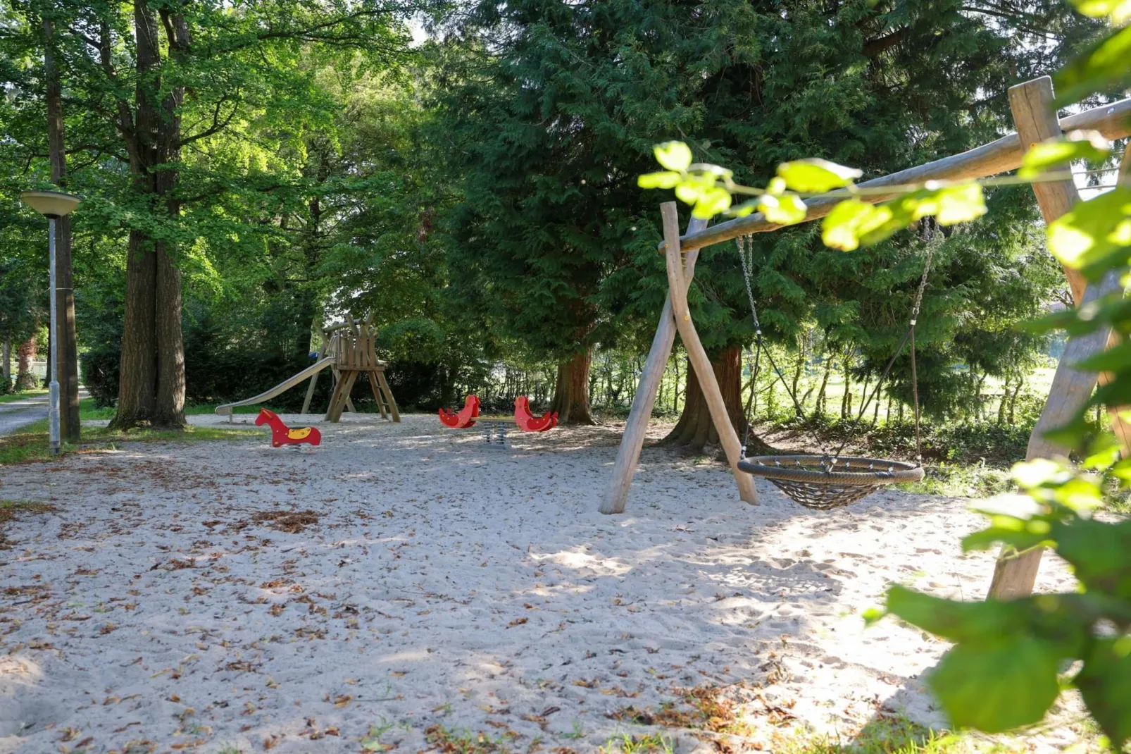 Studio voor twee Domaine Château Dieupart-Tuinen zomer