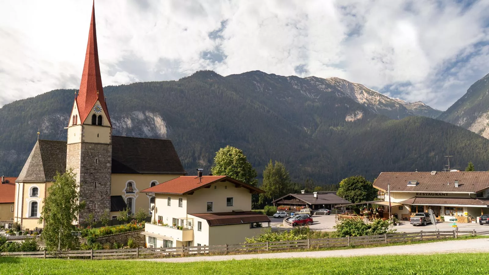 Landhaus Theresia II-Buitenkant zomer