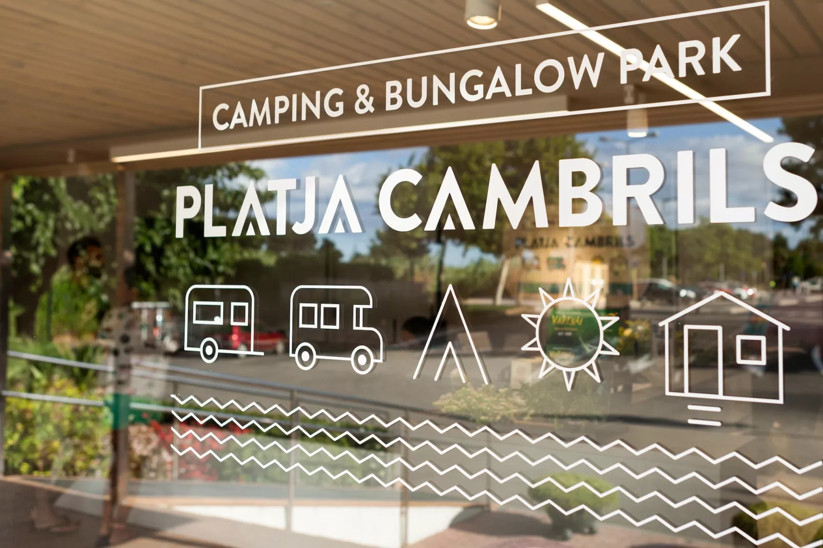 Camping Cambrils Playa 3 BUNGALOW MEDITERRANI-Gebieden zomer 1km