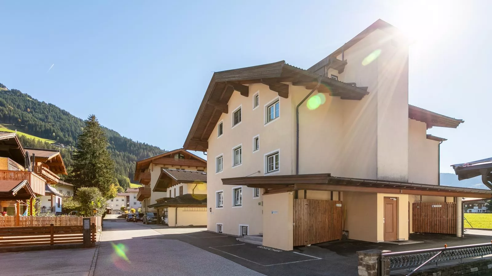 Penthouse Westendorf TOP 4-Buitenkant zomer