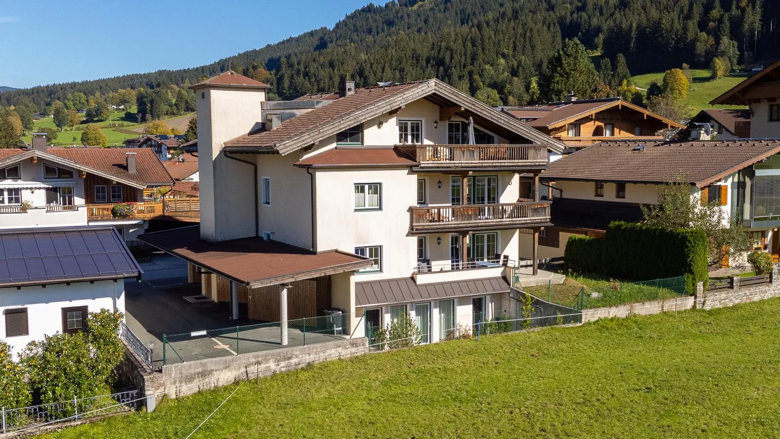 Penthouse Westendorf TOP 4-Buitenkant zomer