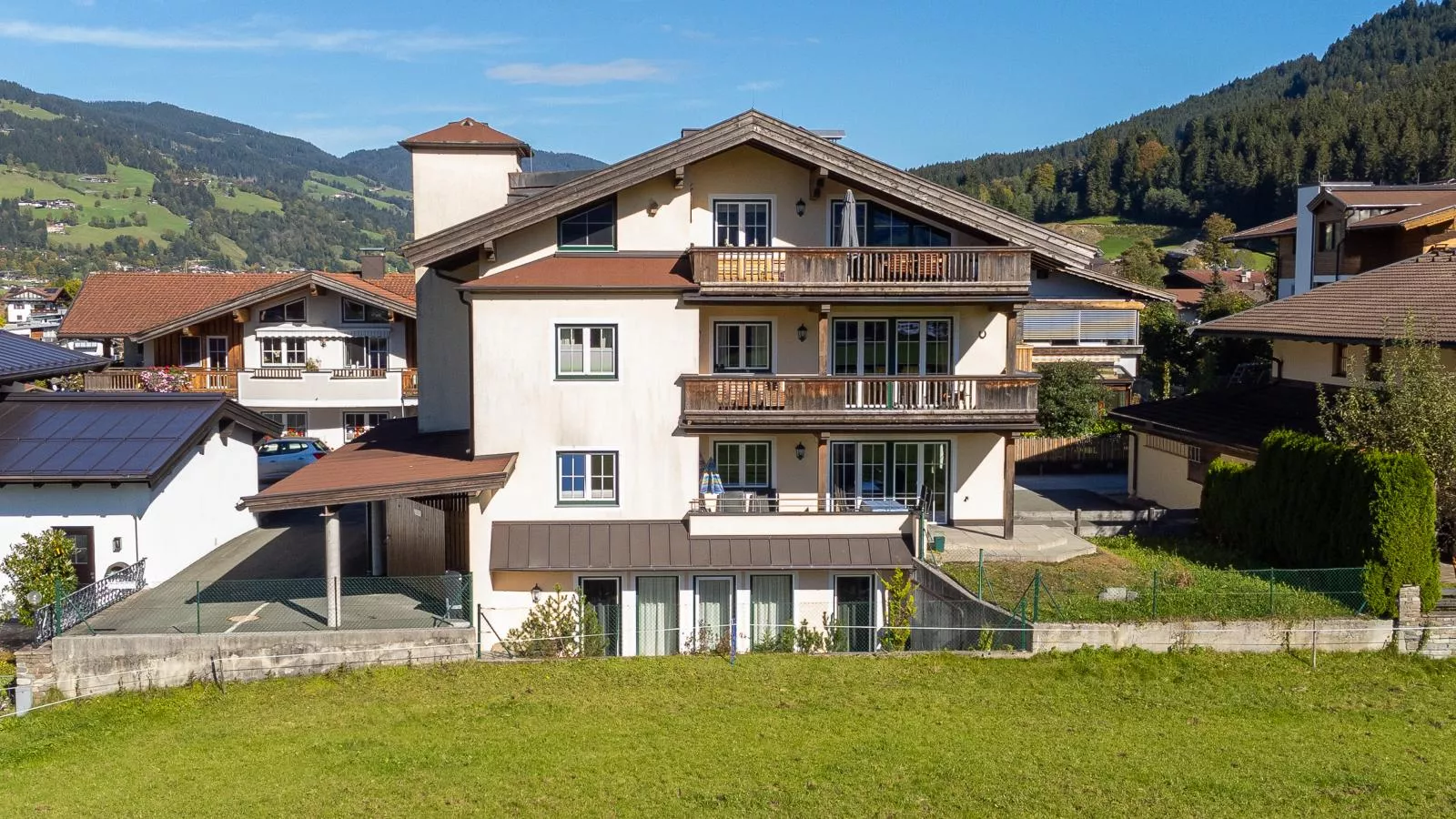 Penthouse Westendorf TOP 4-Buitenkant zomer