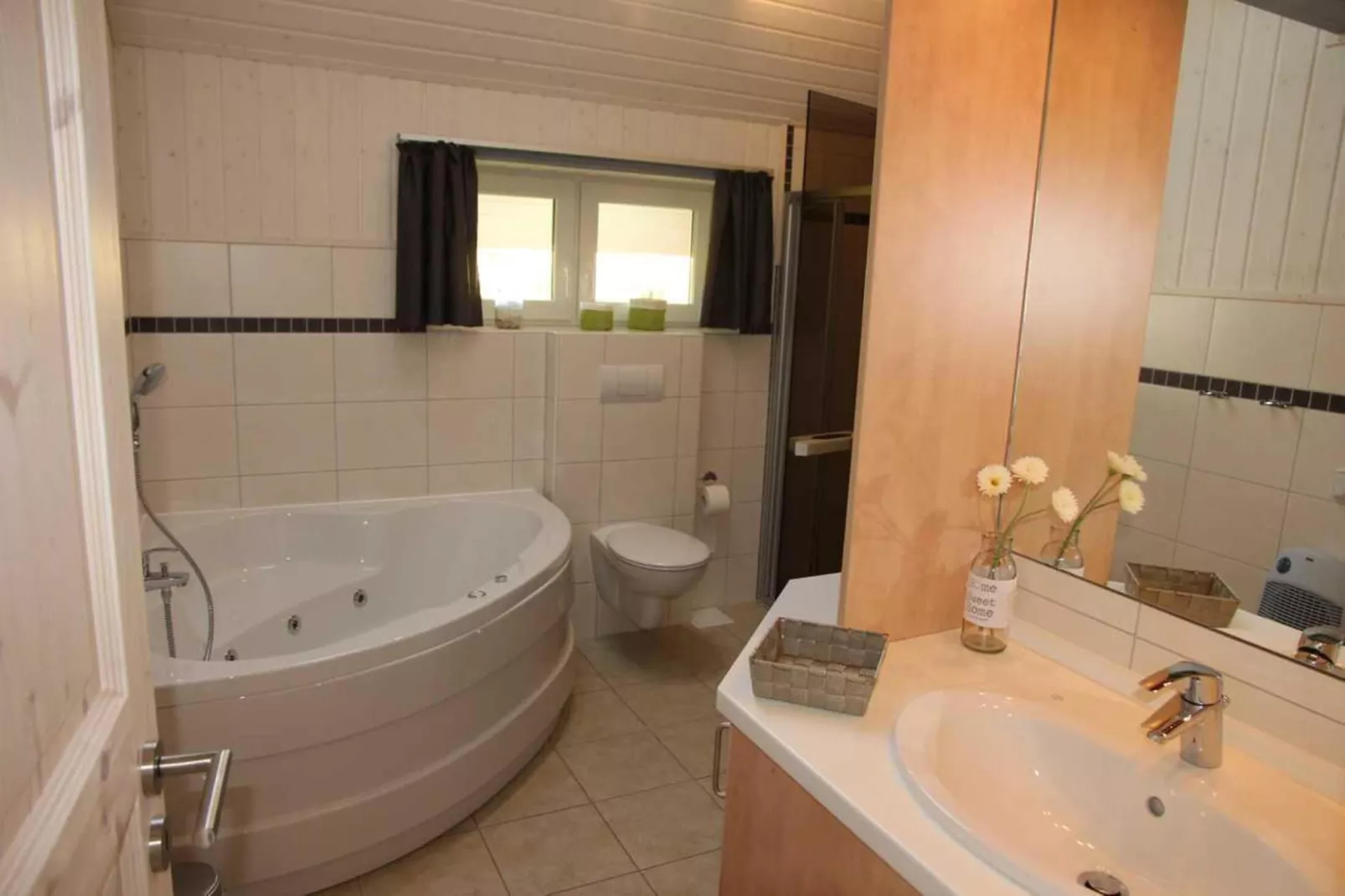 Ferienhaus Seeschwalbe-Classic 90 qm 72a-Badkamer