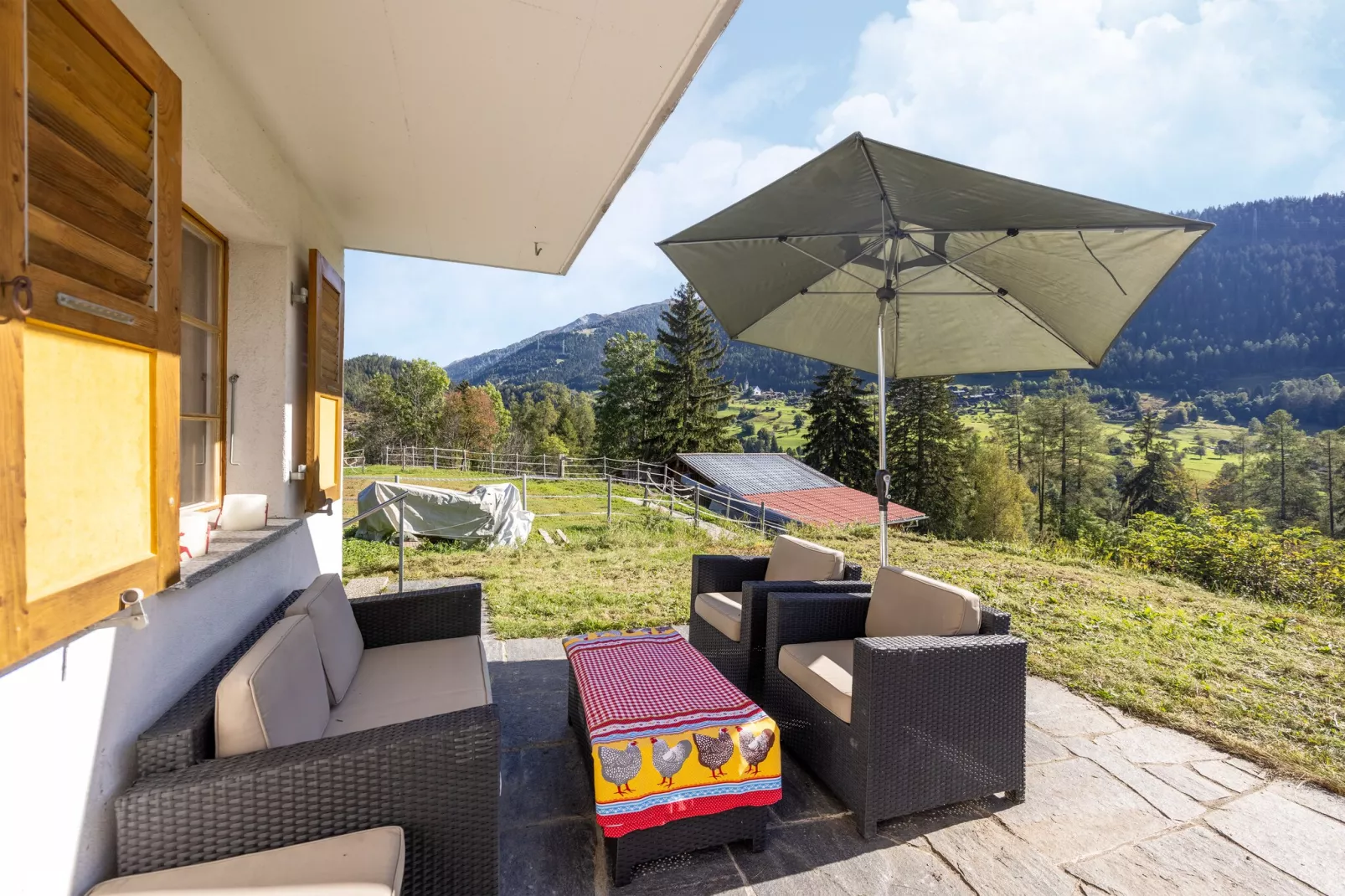 Chalet Verrel - beneden-Terrasbalkon