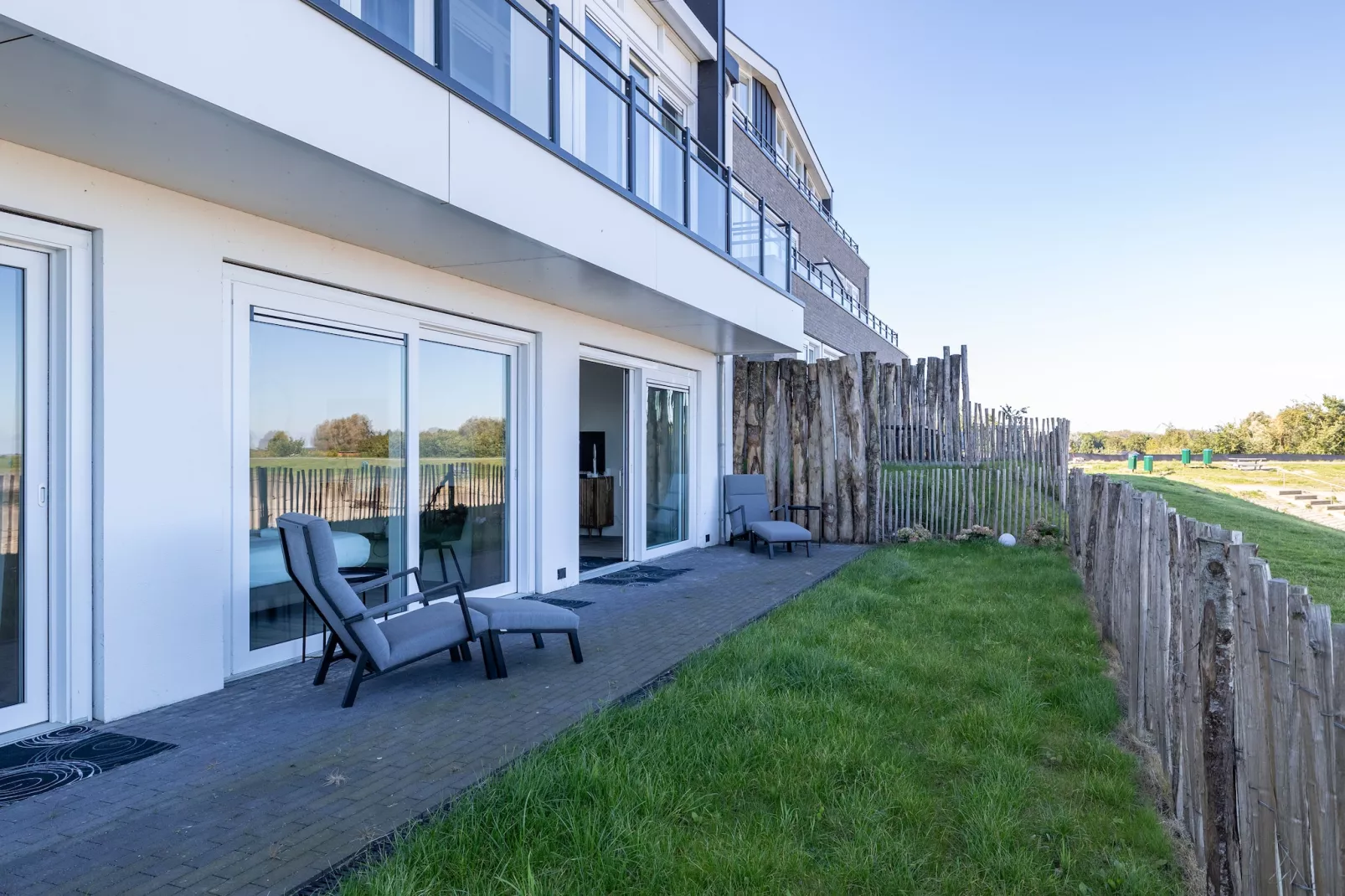 Luxe appartement Vista Maris - Havenweg 8-34  Sint-Annaland Oosterschelde-Tuinen zomer