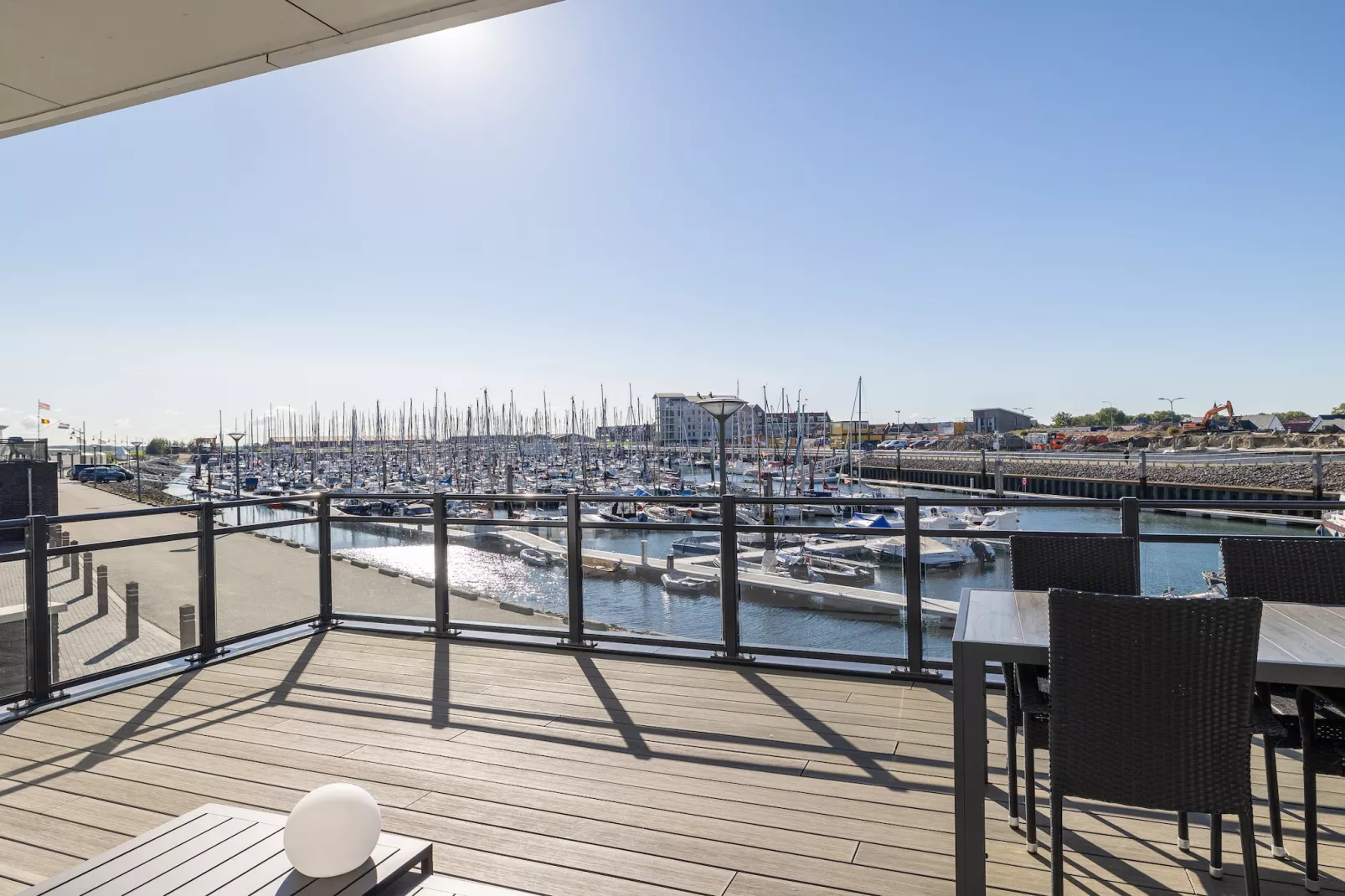 Luxe appartement Vista Maris - Havenweg 8-34  Sint-Annaland Oosterschelde-Uitzicht zomer