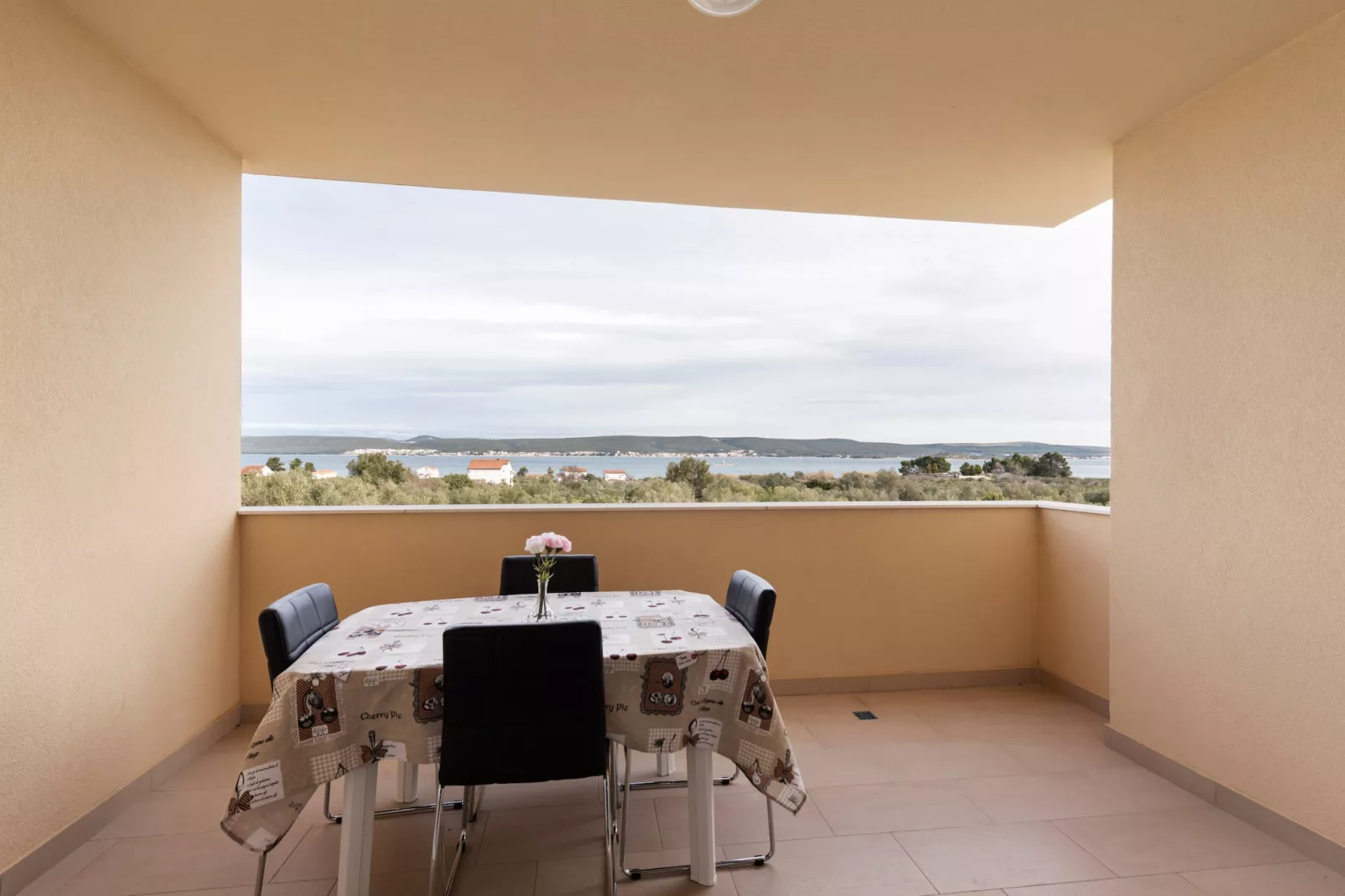 Apartment Pasman with a beautiful sea view 4-Terrasbalkon