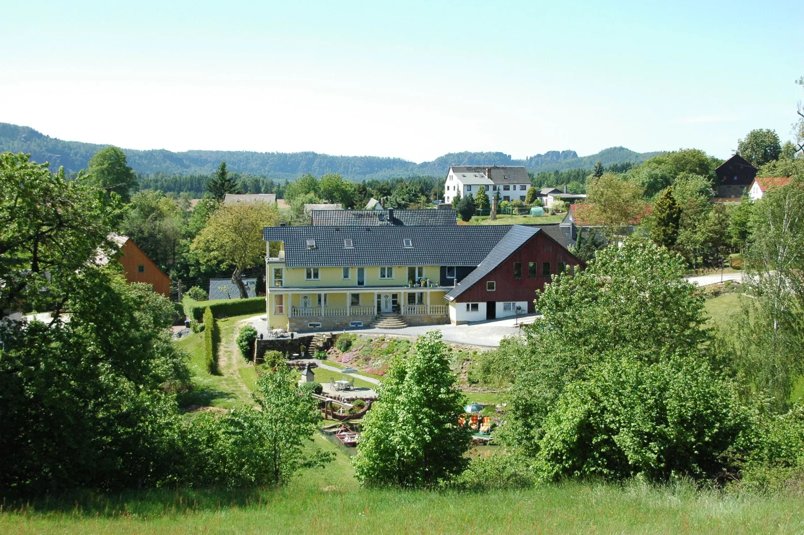 Naturlounge 13-Buitenkant zomer